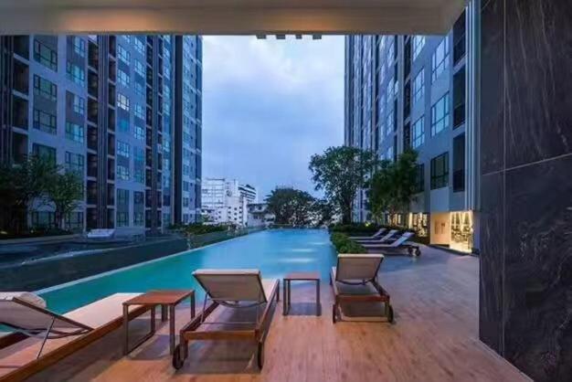 The Base Pattaya Exterior foto
