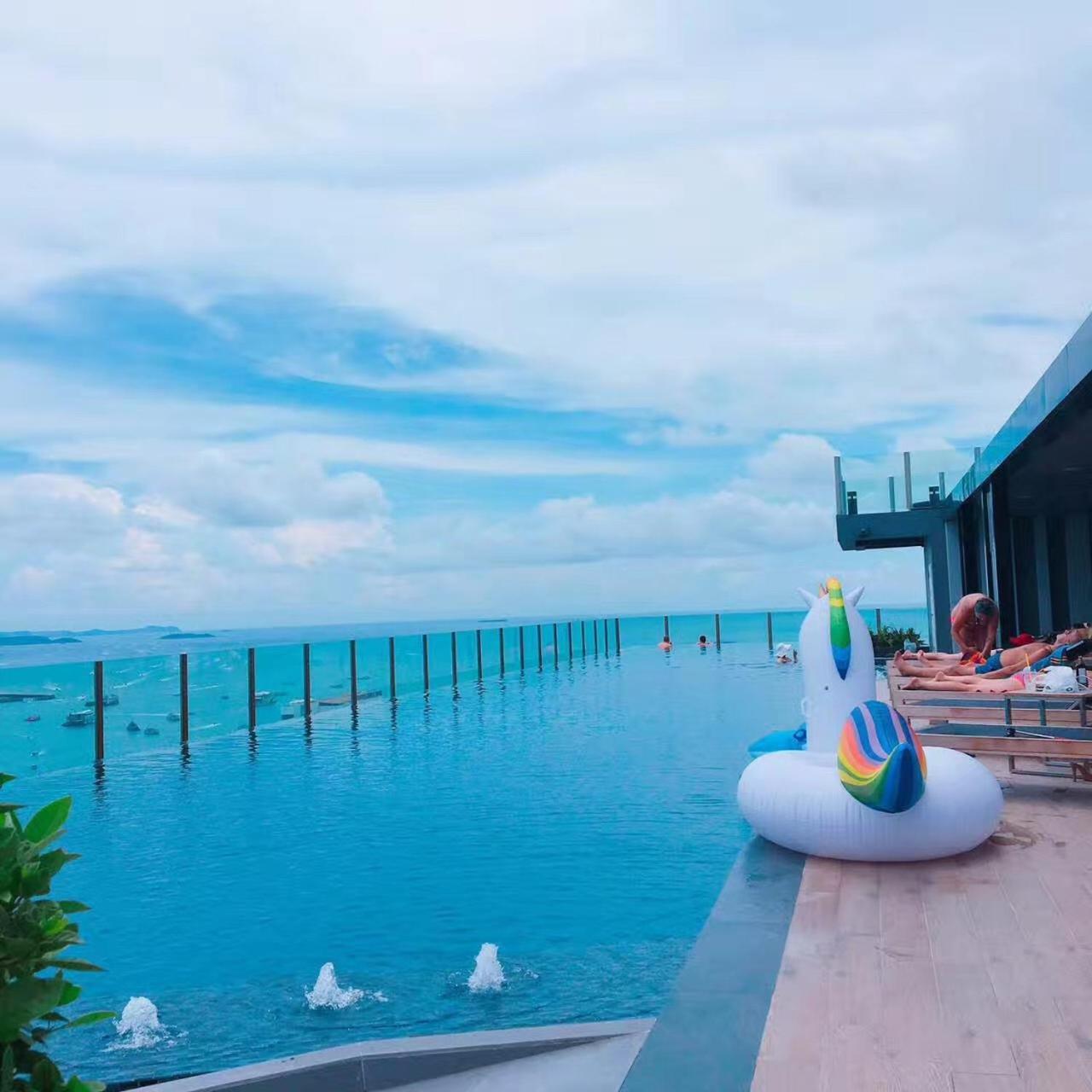 The Base Pattaya Exterior foto